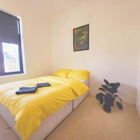 Hotel Urban Escape Ealing Londyn Zewnętrze zdjęcie